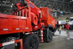 东风商用车 天龙KC 400马力 8X4 柴油 AMT自动档 随车起重运输车