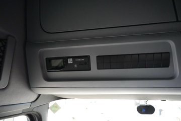 �������ó���������KC 8X4 8.8�״��綯��ж�� ����ʱ��600kWhͼƬ