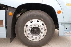 解放鹰途 商务舱 15.6L LNG 660马力 6X4 一汽解放12档 AMT自动档 牵引车