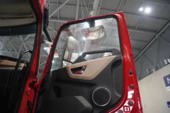 东风商用车东风天龙KL 4X2 纯电动牵引车 宁德时代400kWh