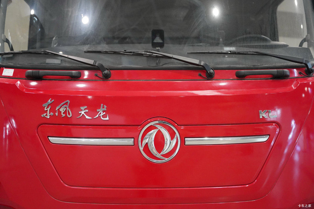 �������ó���������KL 4X2 ����ʽ���綯ǣ���� ����ʱ��400kWh���