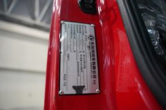 东风商用车东风天龙KL 4X2 换电式纯电动牵引车 宁德时代400kWh