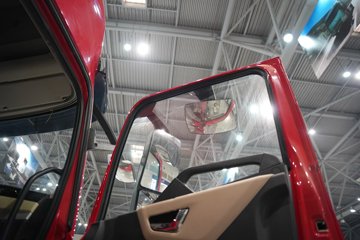 �������ó���������KL 4X2 ����ʽ���綯ǣ���� ����ʱ��400kWhͼƬ