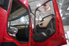 东风商用车东风天龙KL 4X2 换电式纯电动牵引车 宁德时代400kWh