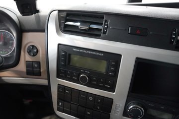 �������ó���������KL 4X2 ����ʽ���綯ǣ���� ����ʱ��400kWhͼƬ