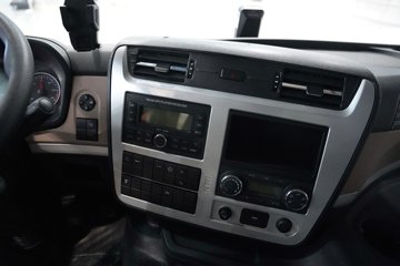 �������ó���������KL 4X2 ����ʽ���綯ǣ���� ����ʱ��400kWhͼƬ