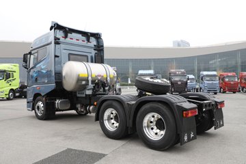 鹰航&nbsp;牵引车外观                                                图片