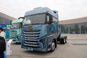 鹰航&nbsp;牵引车外观                                                图片