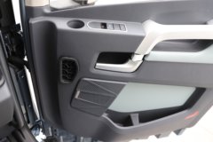 解放鹰航 智尊L版 15.6L LNG 660马力 6X4 一汽解放12档 AMT自动档 牵引车