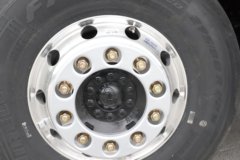 解放鹰航 智尊L版 15.6L LNG 660马力 6X4 一汽解放12档 AMT自动档 牵引车