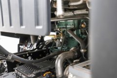 解放鹰航 智尊L版 15.6L LNG 660马力 6X4 一汽解放12档 AMT自动档 牵引车