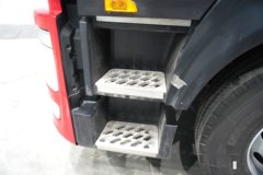 东风商用车东风天龙KL 6X4 纯电动牵引车 宁德时代497kWh