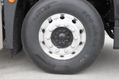 解放鹰腾 13.2L柴油 580马力 6X4 一汽解放12档 AMT自动档 牵引车