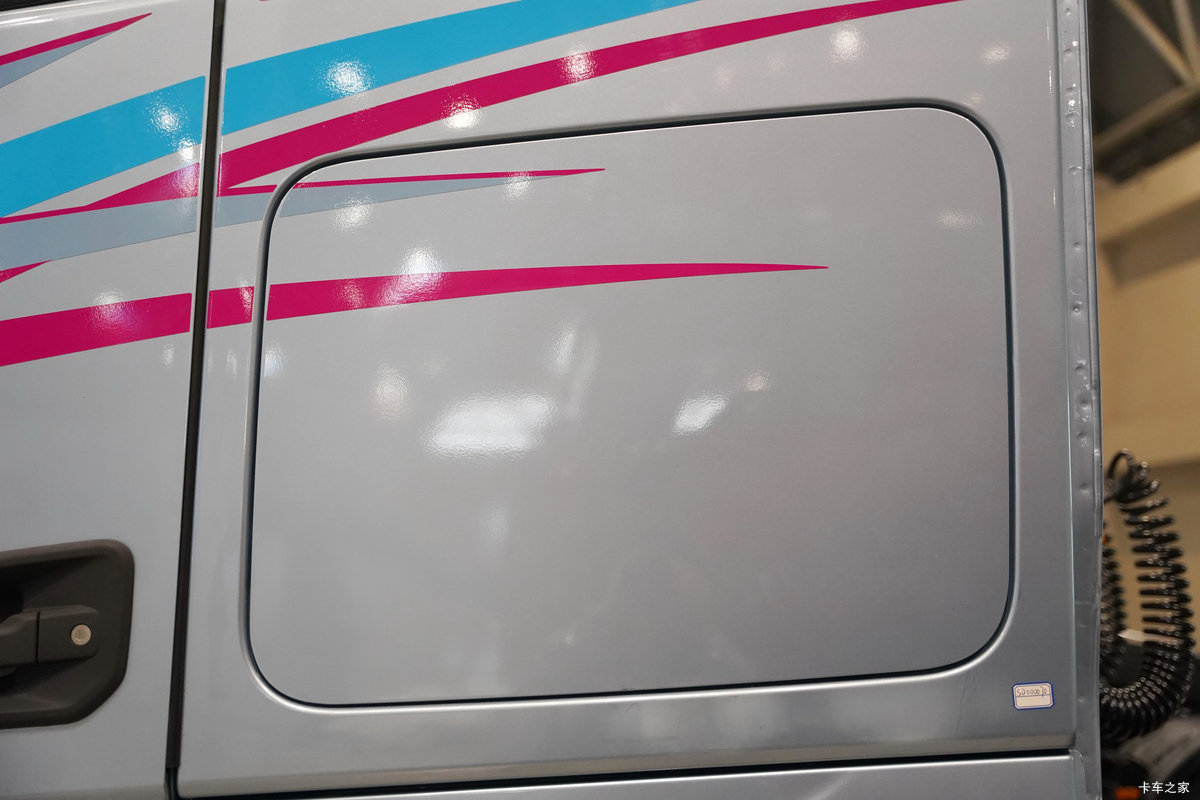 �������ó���������KL 6X4 ���綯ǣ���� ����ʱ��400kWh���