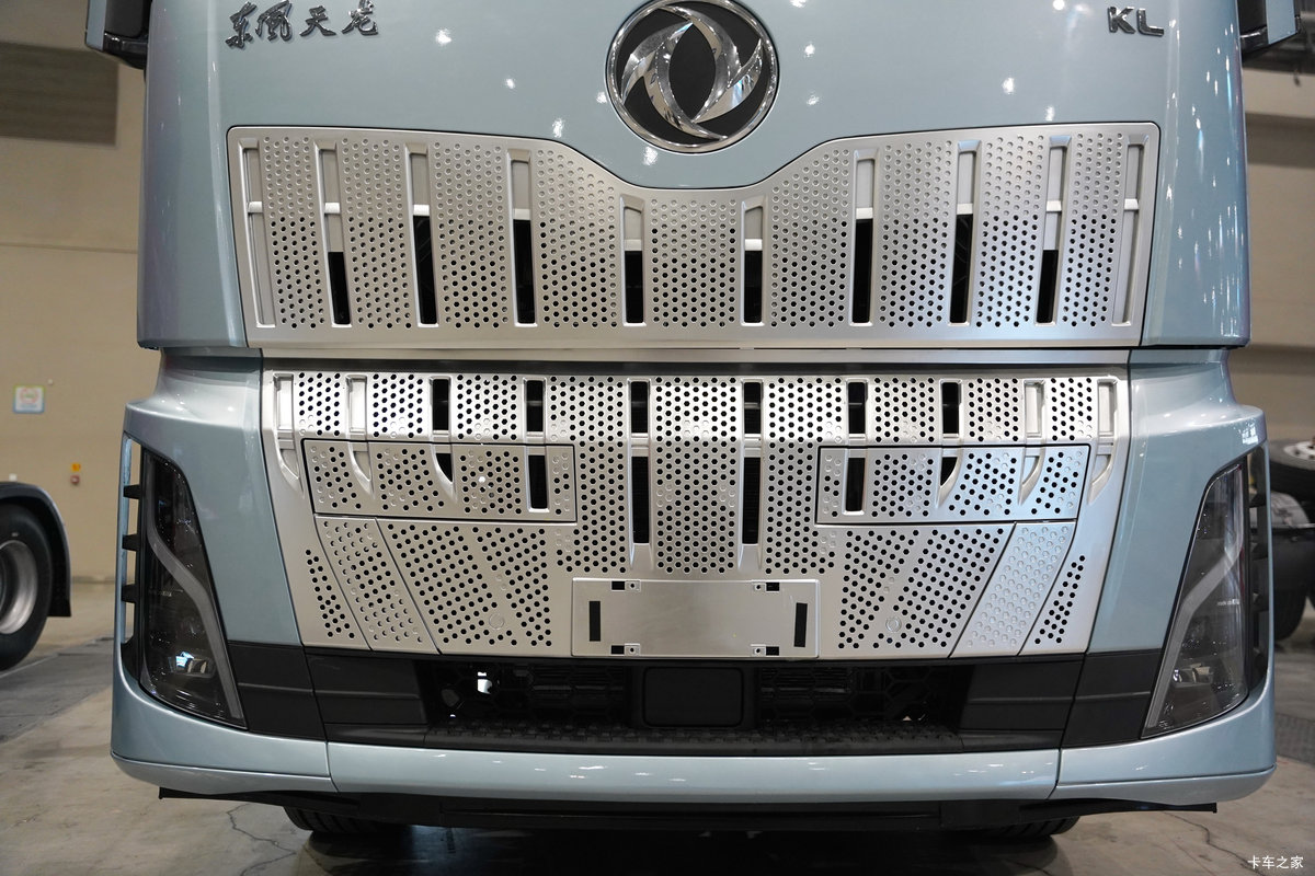 �������ó���������KL 6X4 ���綯ǣ���� ����ʱ��400kWh���