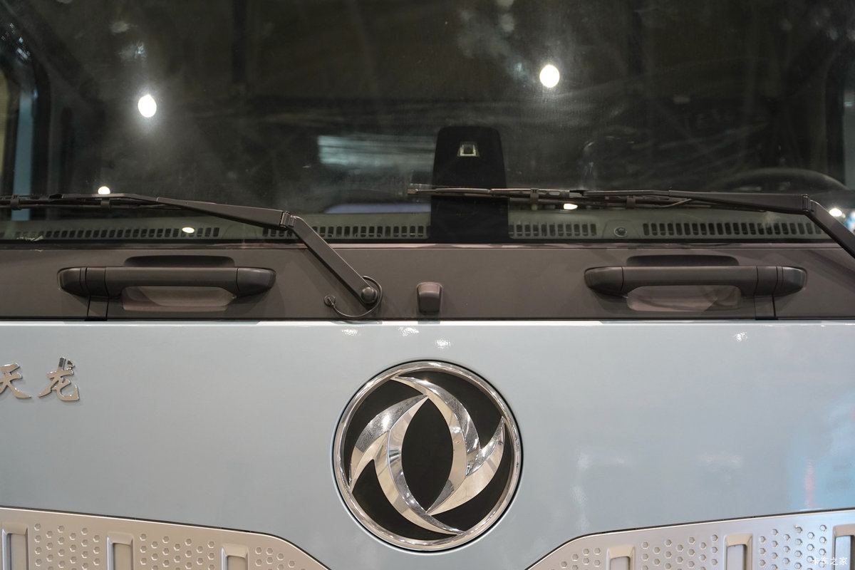 �������ó���������KL 6X4 ���綯ǣ���� ����ʱ��400kWh���