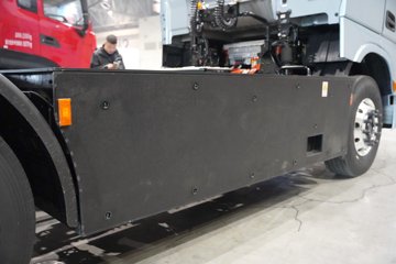 �������ó���������KL 6X4 ���綯ǣ���� ����ʱ��400kWhͼƬ