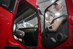 东风商用车东风天龙KL 6X4 纯电动牵引车 欣旺达352kWh