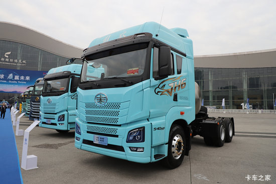 �ൺ��� JH6 ��Խ�� 540���� 6X4 LNG�Զ���ǣ����(��ʿ��16��)