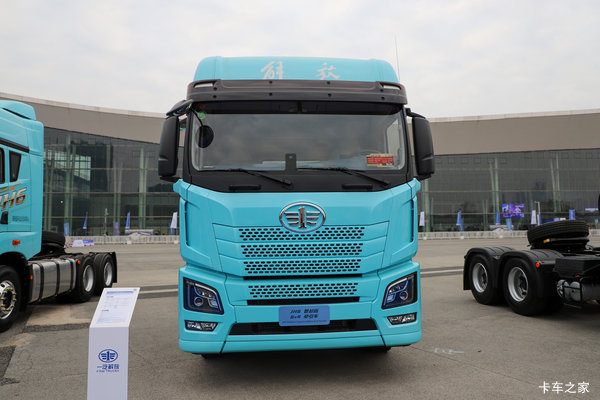 无锡市解放JH6牵引车系列，打折优惠，降3万，赶快抢购！