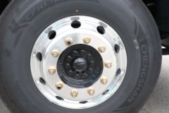 青岛解放 JH6 智越版 540马力 6X4 LNG自动档牵引车(法士特16档) 青岛解放 JH6 智越版 540马力 6X4 LNG自动档牵引车(法士特16档)