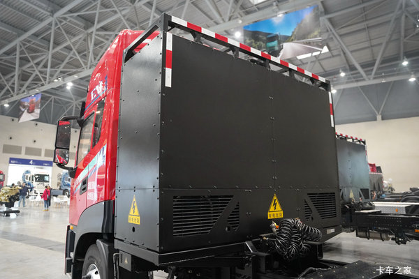 优惠0.3万 贵阳市东风天龙KL电动牵引车火热促销中