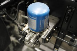 东风天龙KL&nbsp;电动牵引车底盘图片