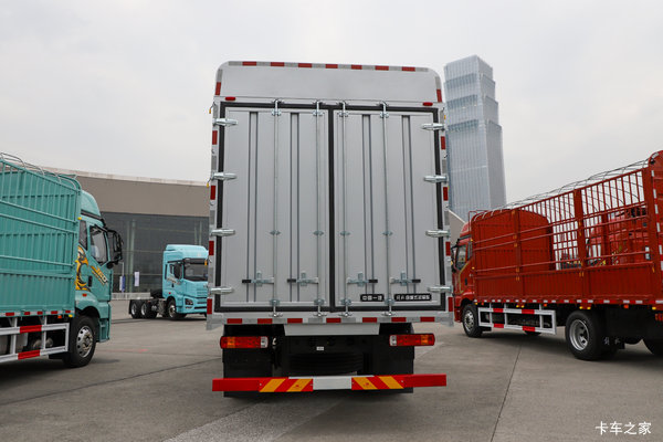 上海解放J6L载货车系列，打折优惠，降4万，赶快抢购！