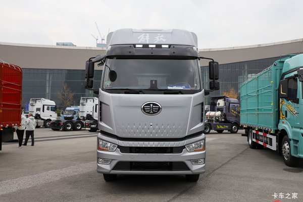 上海解放J6L载货车系列，打折优惠，降4万，赶快抢购！