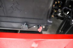 一汽解放J6L 精英版 5.7L柴油 290马力 4X2 一汽解放8档 高顶 6.75米仓栅式载货车