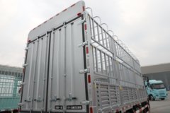 一汽解放J6L 精英版 5.7L柴油 290马力 4X2 一汽解放8档 高顶 6.75米仓栅式载货车