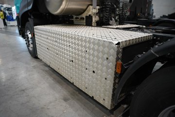 �������ó���������KL 6X4 ���ʽ���̻�϶���ǣ���� ΢��78.3kWhͼƬ