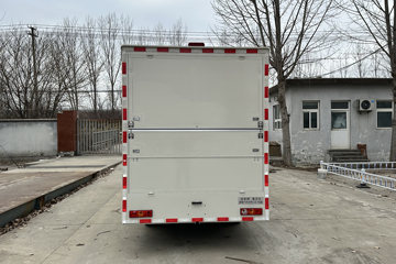 ��������M2 1.6L���� 122���� 3.9�׵����ۻ���΢��(˴̩��)ͼƬ