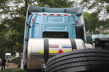 ������������H7pro 12.5L LNG 480���� 6X4 ��ʿ��12�� ǣ����ͼƬ