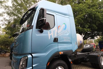 ������������H7pro 12.5L LNG 480���� 6X4 ��ʿ��12�� ǣ����ͼƬ