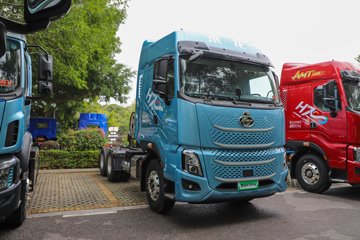 东风柳汽乘龙H7pro 12.5L LNG 480马力 6X4 法士特12档 牵引车