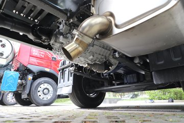 ������������H7pro 12.5L LNG 480���� 6X4 ��ʿ��12�� ǣ����ͼƬ