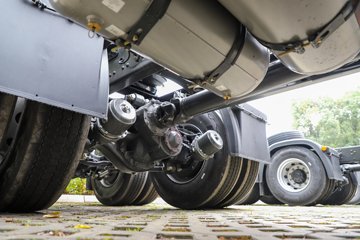 ������������H7pro 12.5L LNG 480���� 6X4 ��ʿ��12�� ǣ����ͼƬ