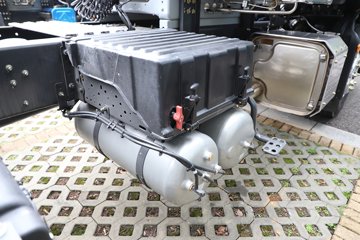 ������������H7pro 12.5L LNG 480���� 6X4 ��ʿ��12�� ǣ����ͼƬ