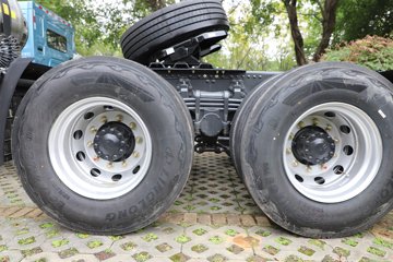 ������������H7pro 12.5L LNG 480���� 6X4 ��ʿ��12�� ǣ����ͼƬ