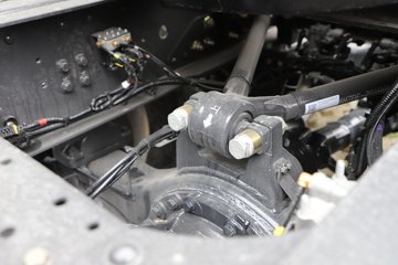 ������������H7pro 12.5L LNG 480���� 6X4 ��ʿ��12�� ǣ����ͼƬ