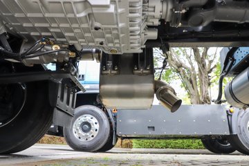 ������������H7pro 12.5L LNG 480���� 6X4 ��ʿ��12�� ǣ����ͼƬ