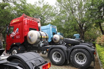 乘龙H7 pro&nbsp;牵引车外观                                                图片