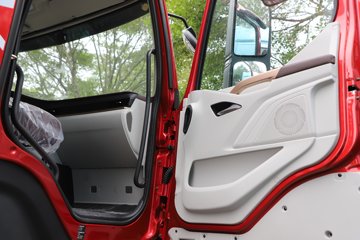 ������������H7pro ½���� 610���� 6X4 AMT�Զ��� ǣ����ͼƬ