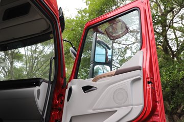 ������������H7pro ½���� 610���� 6X4 AMT�Զ��� ǣ����ͼƬ