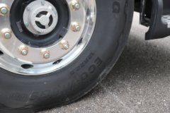 东风柳汽乘龙H7pro 陆航版 610马力 6X4 AMT自动档 牵引车