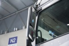 东风商用车天龙旗舰KX 嵘耀版 6X4 混合动力牵引车 宁德时代18.7kWh