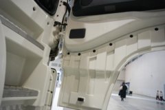 东风商用车天龙旗舰KX 嵘耀版 6X4 混合动力牵引车 宁德时代18.7kWh