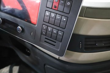 �������ó������콢KX ��ҫ�� 6X4 ��϶���ǣ���� ����ʱ��18.7kWhͼƬ