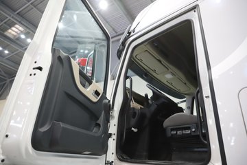 �������ó������콢KX ��ҫ�� 6X4 ��϶���ǣ���� ����ʱ��18.7kWhͼƬ